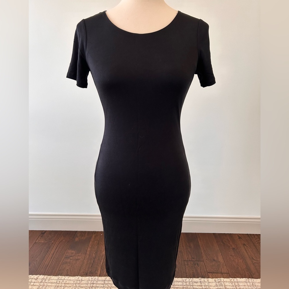 Theory Black Short Sleeve Sheath Dress